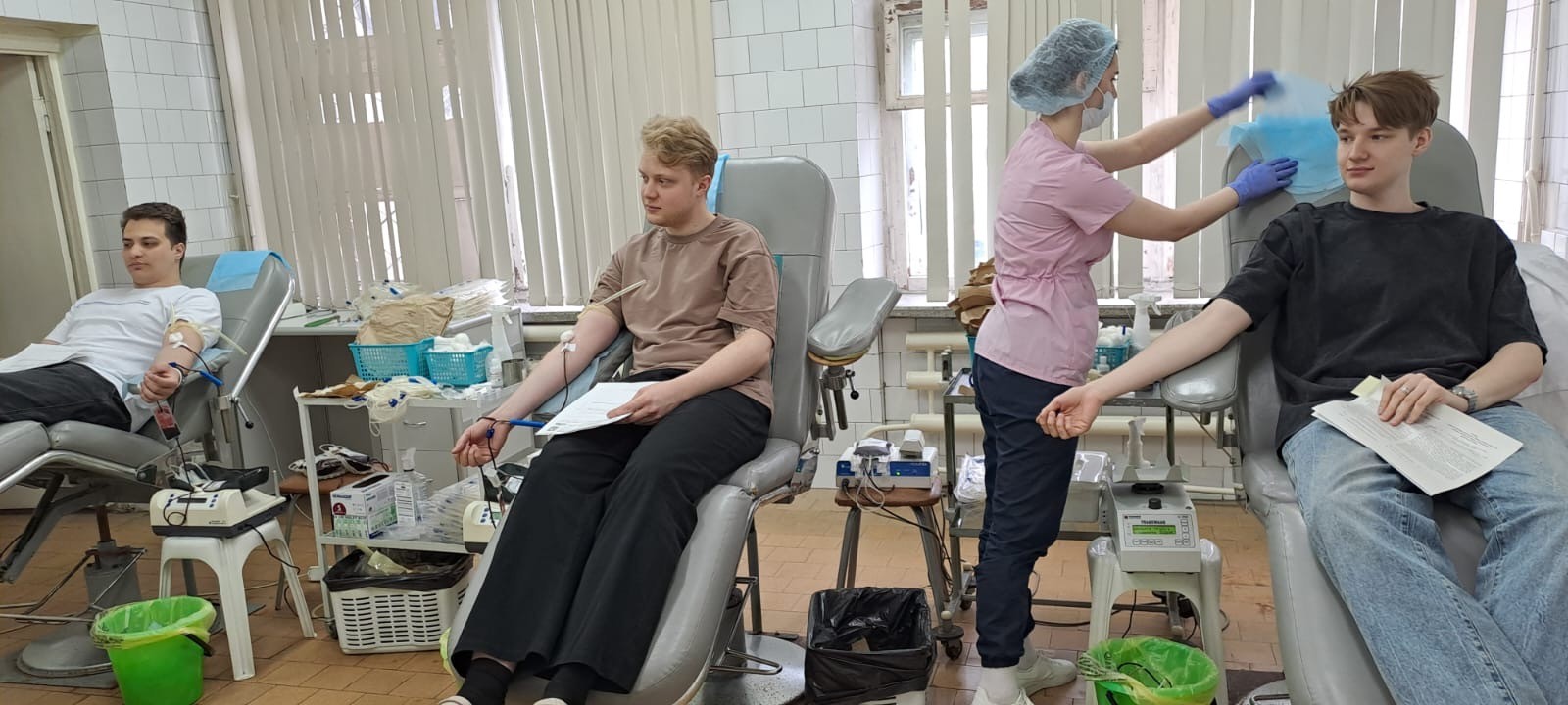 840a0a47-6100-4d4b-a1b2-1c4433285427